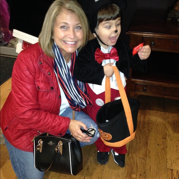 Meet your Posher, Darlene - Picture 4 of 16